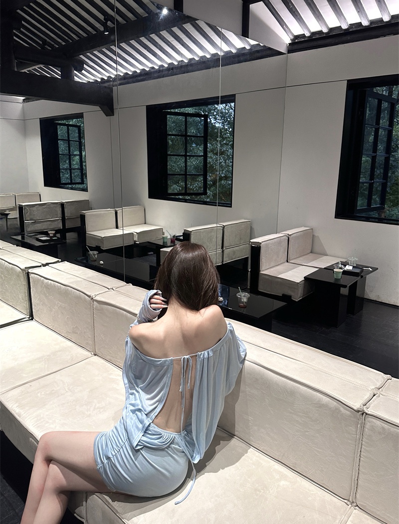 Blue flat shoulder T-back long sleeve slim dress for women