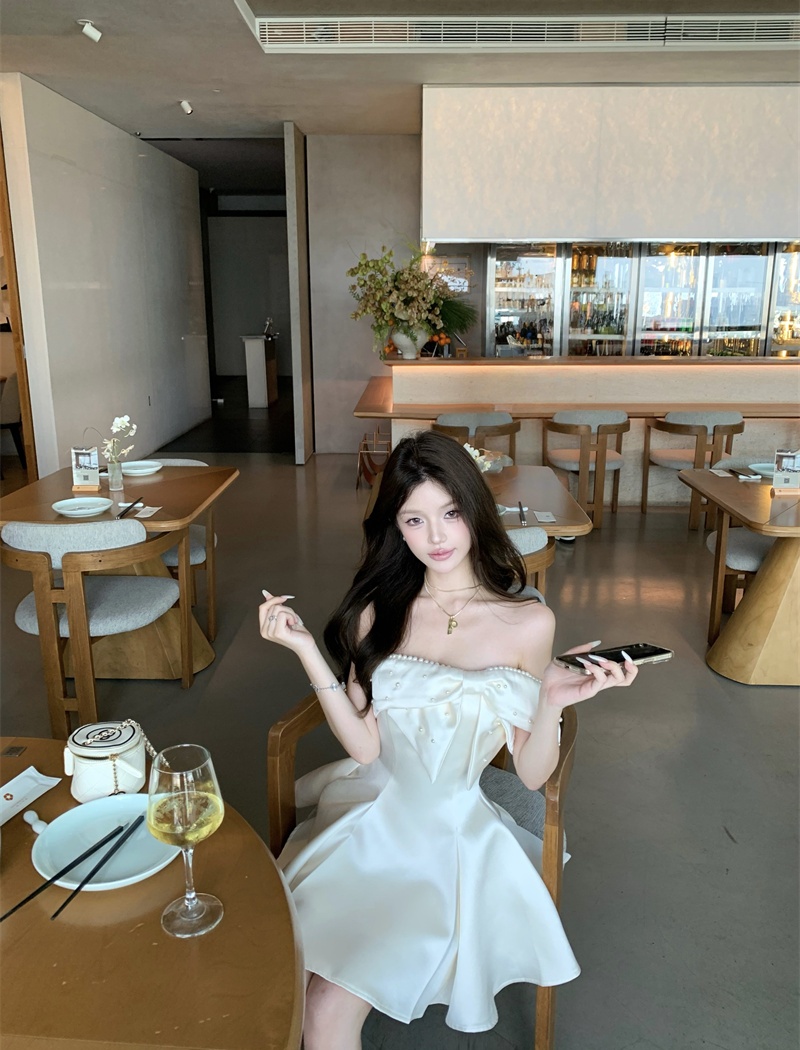 Bow temperament flat shoulder France style sling dress