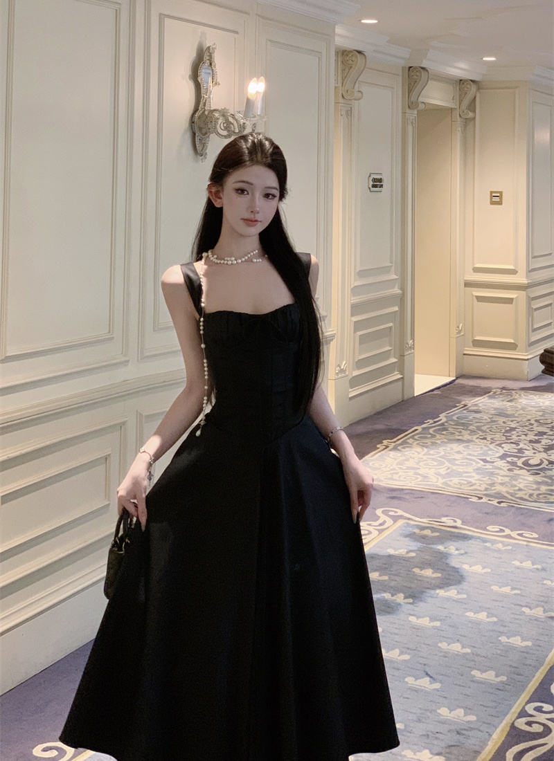 Sling A-line France style black dress for women