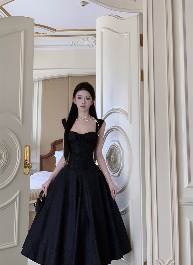 Sling A-line France style black dress for women