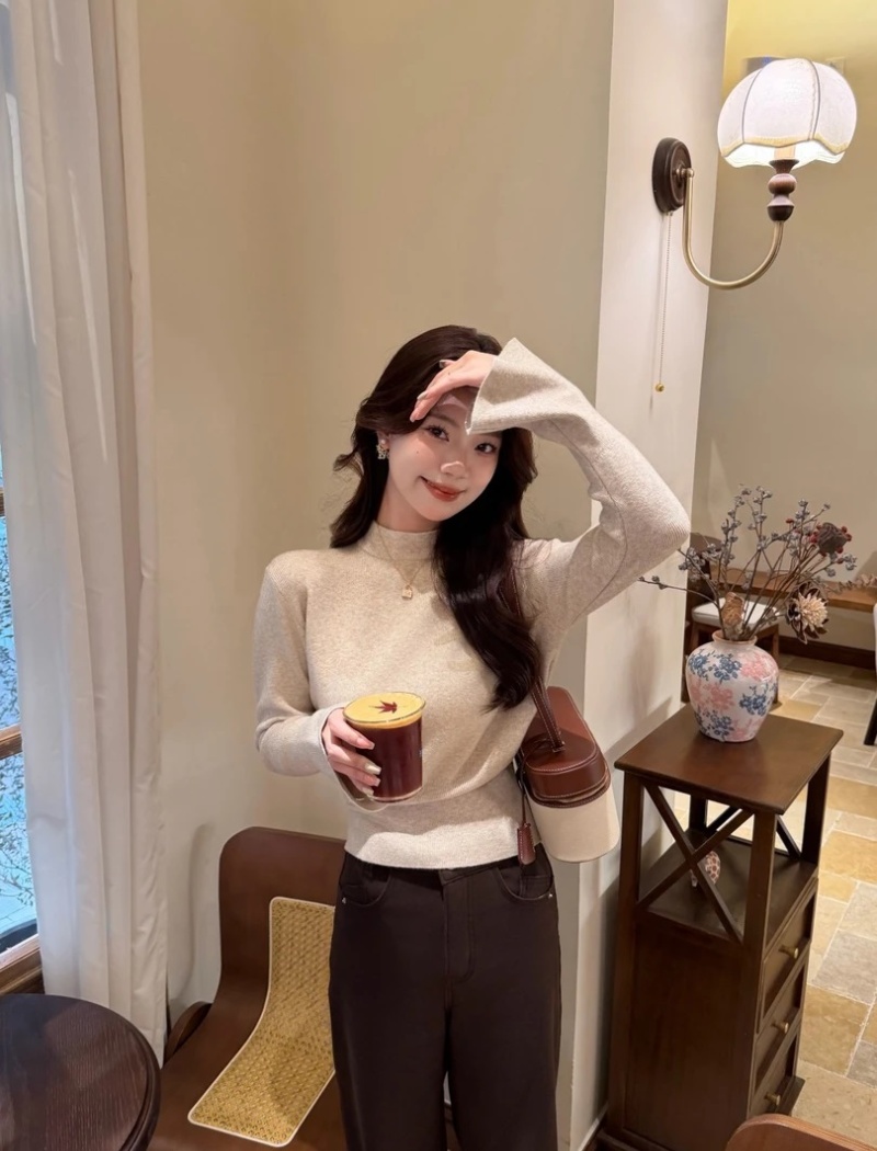 Slim sweater trumpet sleeves bottoming shirt for women