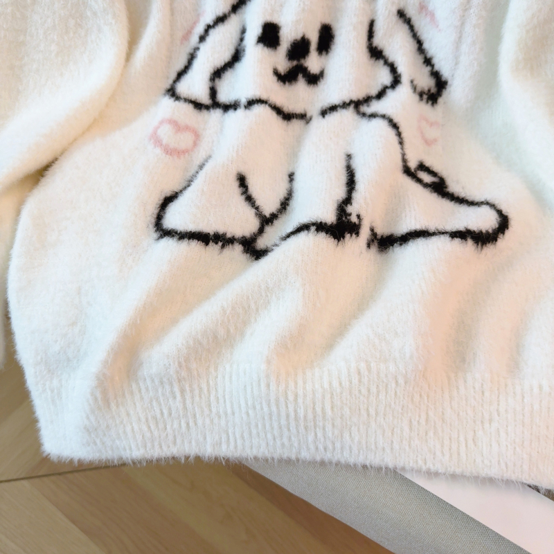 Imitation of mink hair white round neck sweater