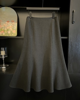 Black autumn and winter mermaid woolen skirt for women