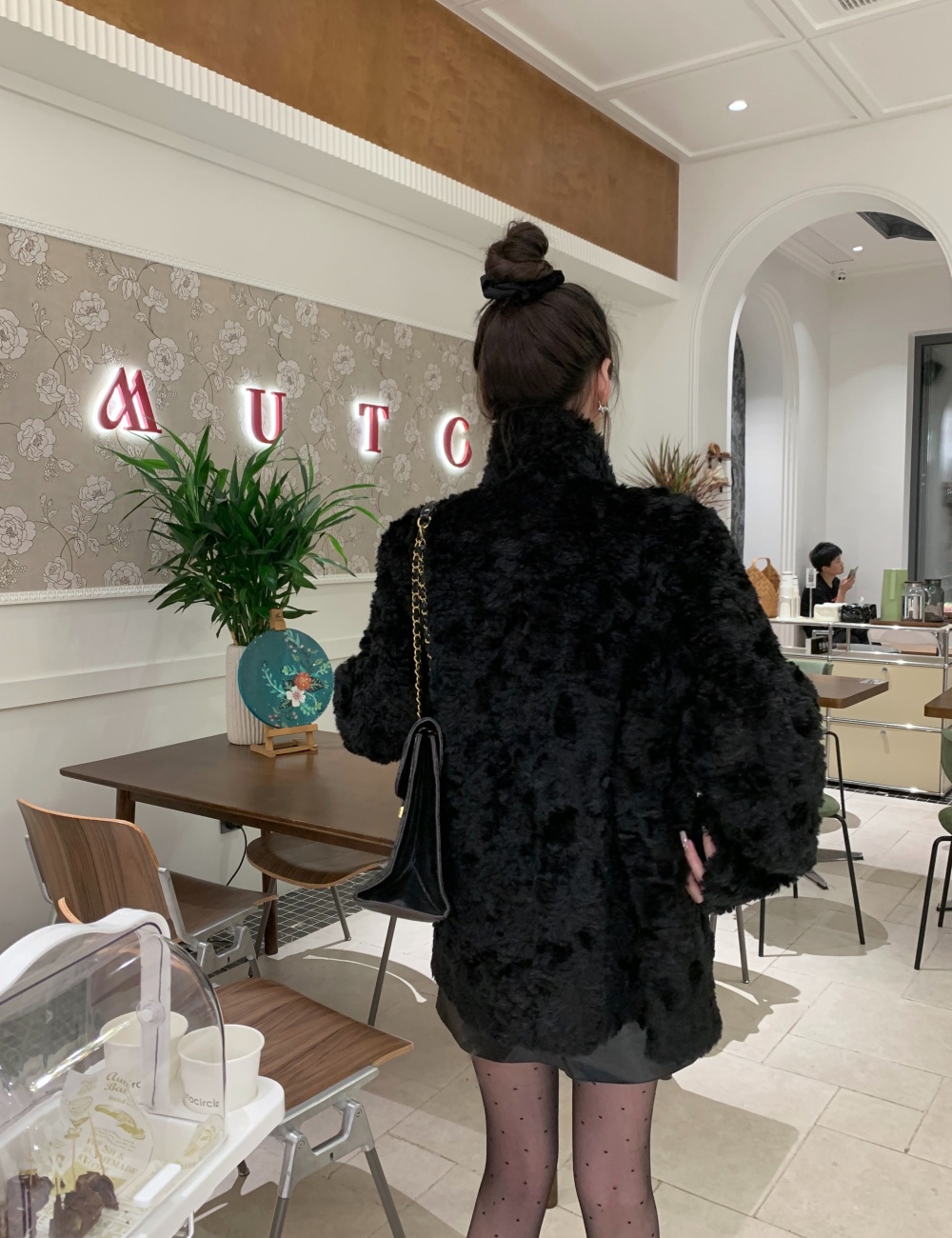 Cstand collar elmo overcoat faux fur coat for women