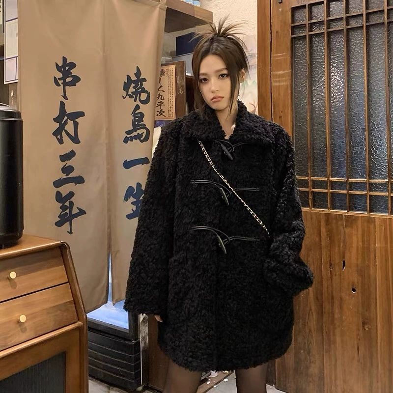 Horn buckle long autumn and winter overcoat for women