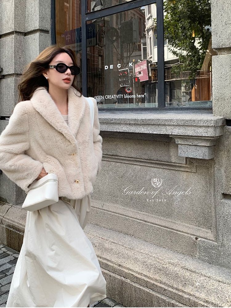 Imitation of mink hair temperament coat short fur coat for women