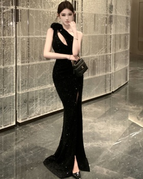 Pinched waist dress sloping shoulder formal dress for women