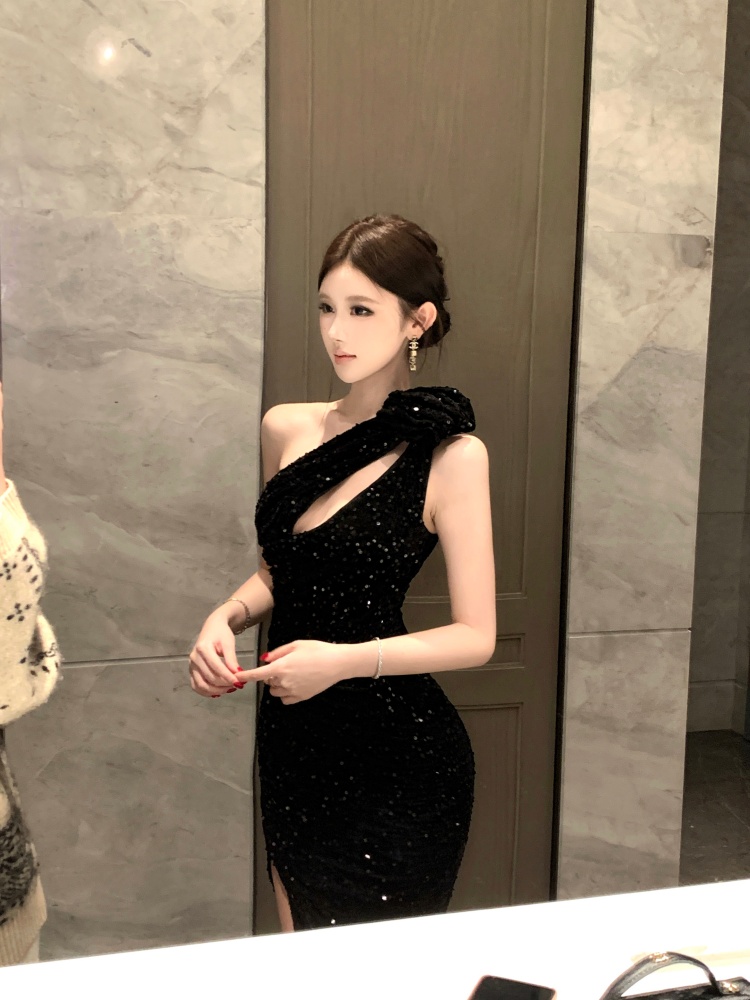 Pinched waist dress sloping shoulder formal dress for women