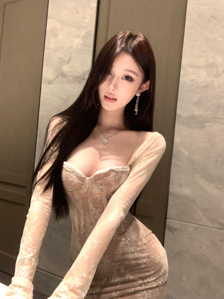 Package hip mermaid wrapped chest slim dress