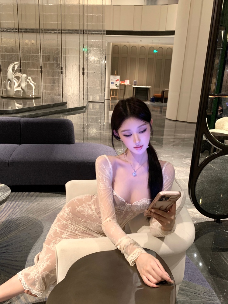 Package hip mermaid wrapped chest slim dress