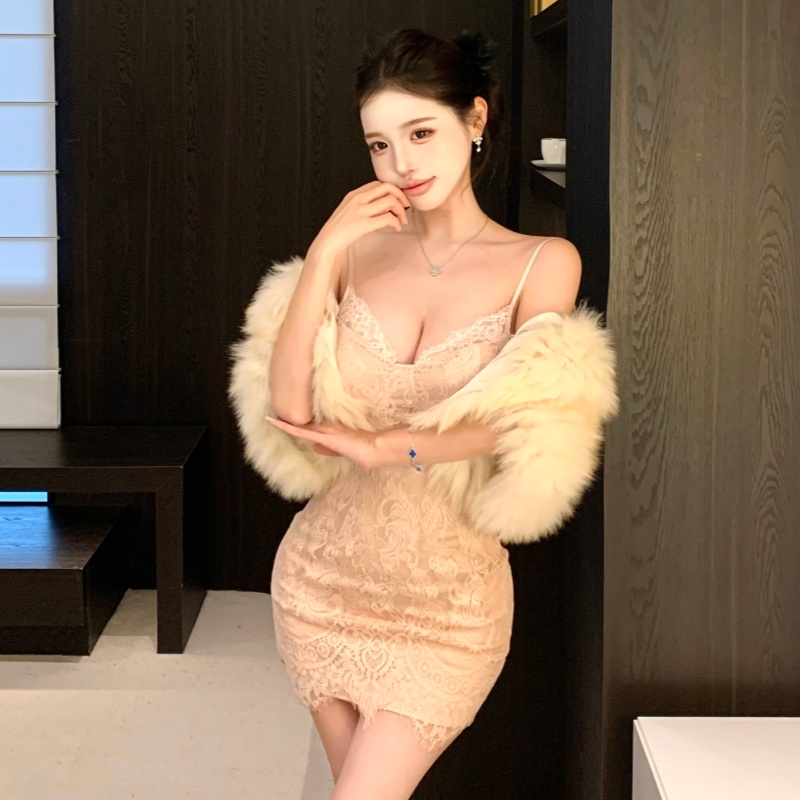 Slim short sling dress