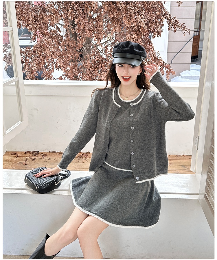 Chanelstyle cardigan sweater 3pcs set for women