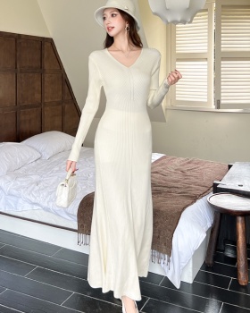 Knitted V-neck dress autumn and winter sweater for women
