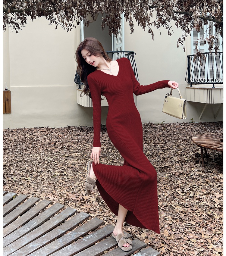 Knitted V-neck dress autumn and winter sweater for women