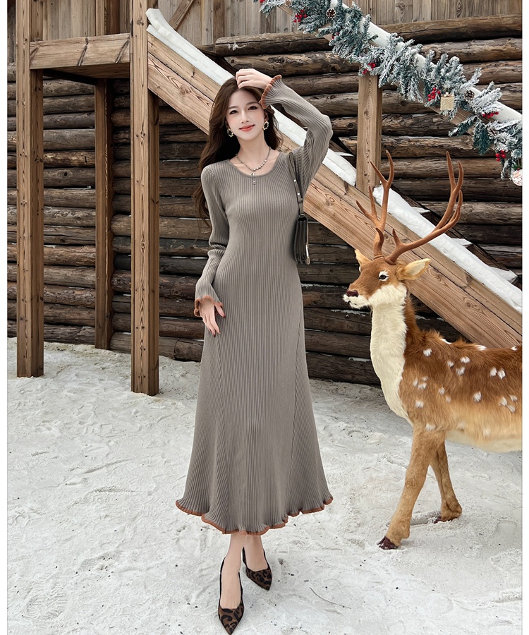 Slim knitted sweater dress autumn and winter dress for women