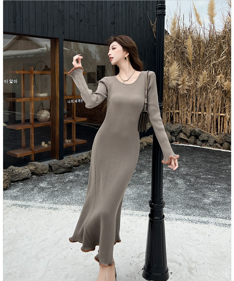 Slim knitted sweater dress autumn and winter dress for women