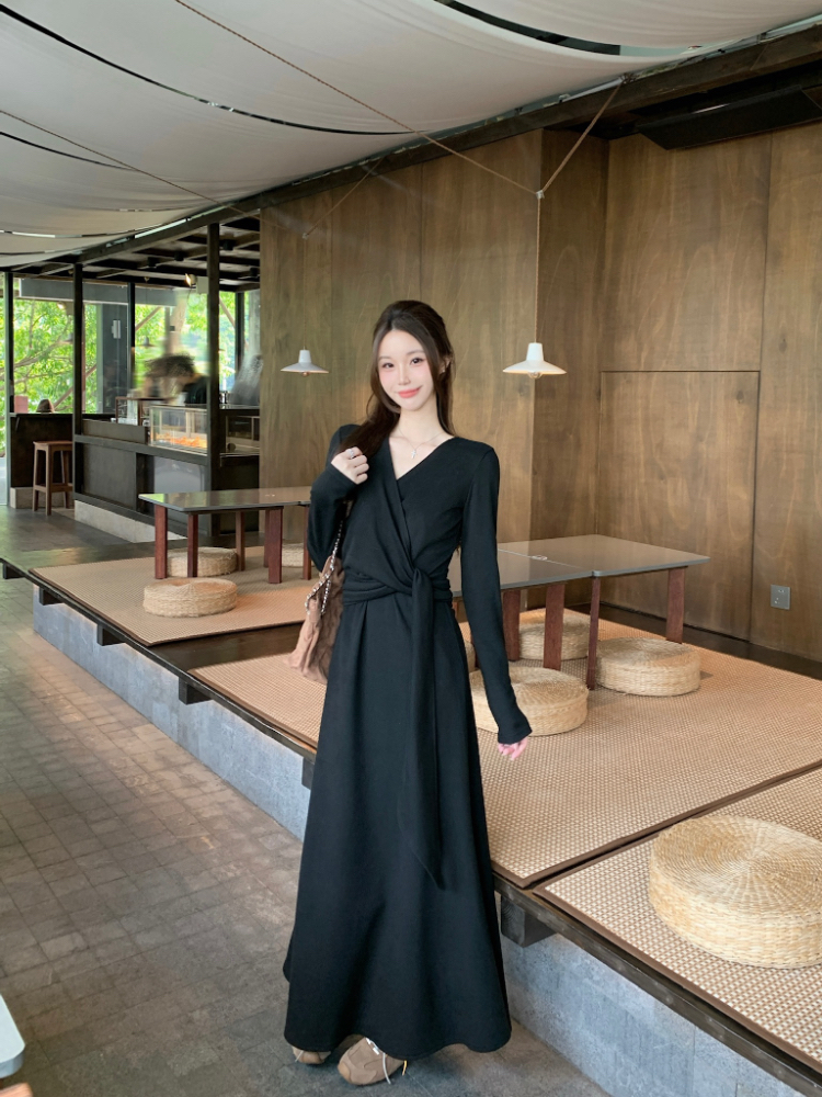 Wears outside inside the ride temperament simple dress