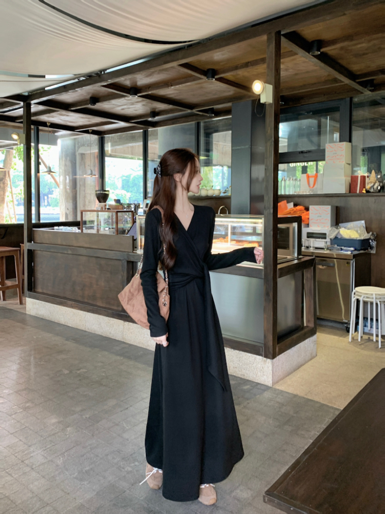 Wears outside inside the ride temperament simple dress