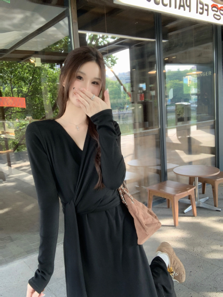 Wears outside inside the ride temperament simple dress