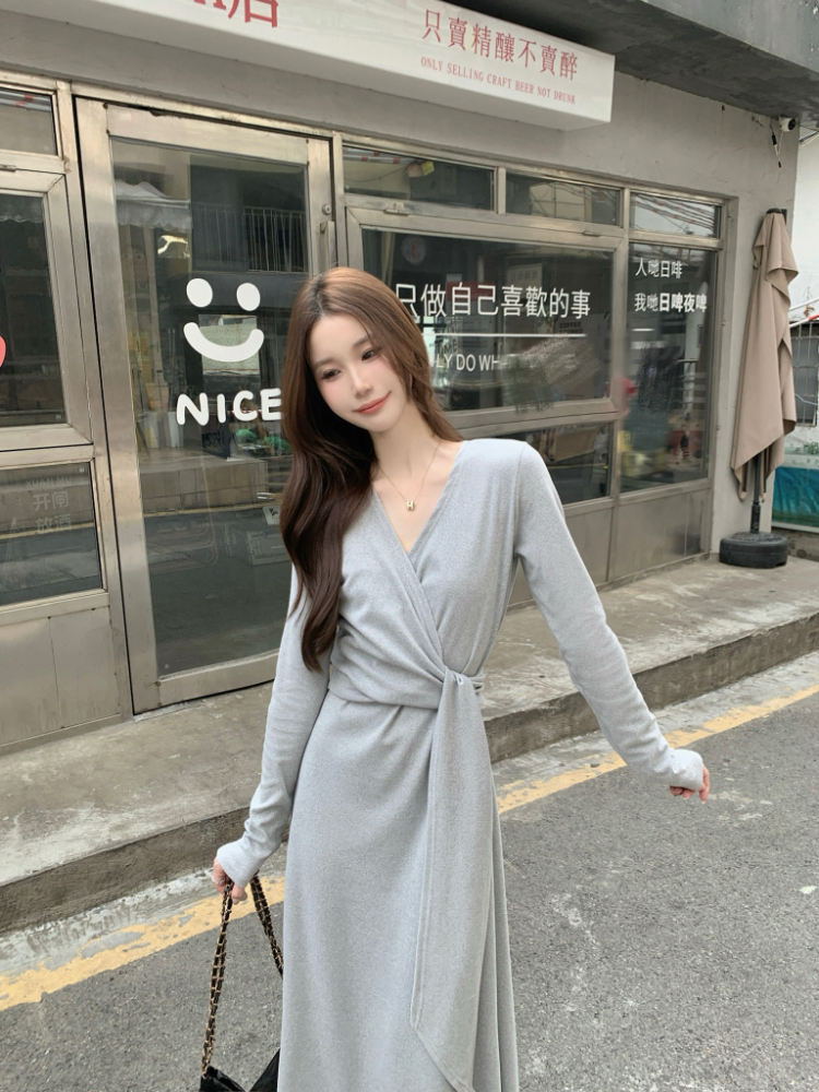 Wears outside inside the ride temperament simple dress