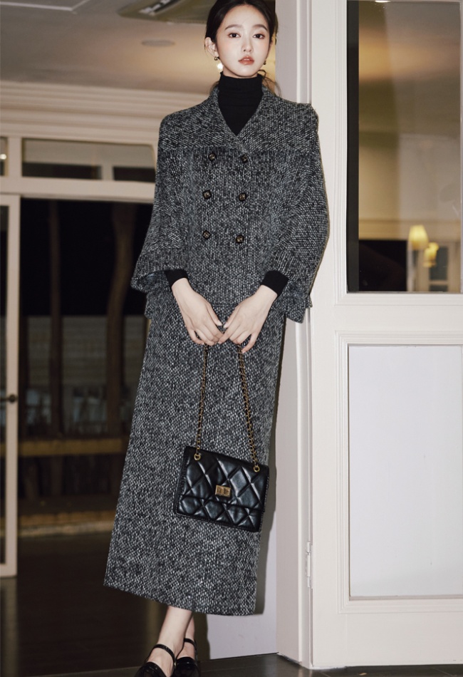 Chanelstyle woolen coat coarse flower sequins cloak 2pcs set