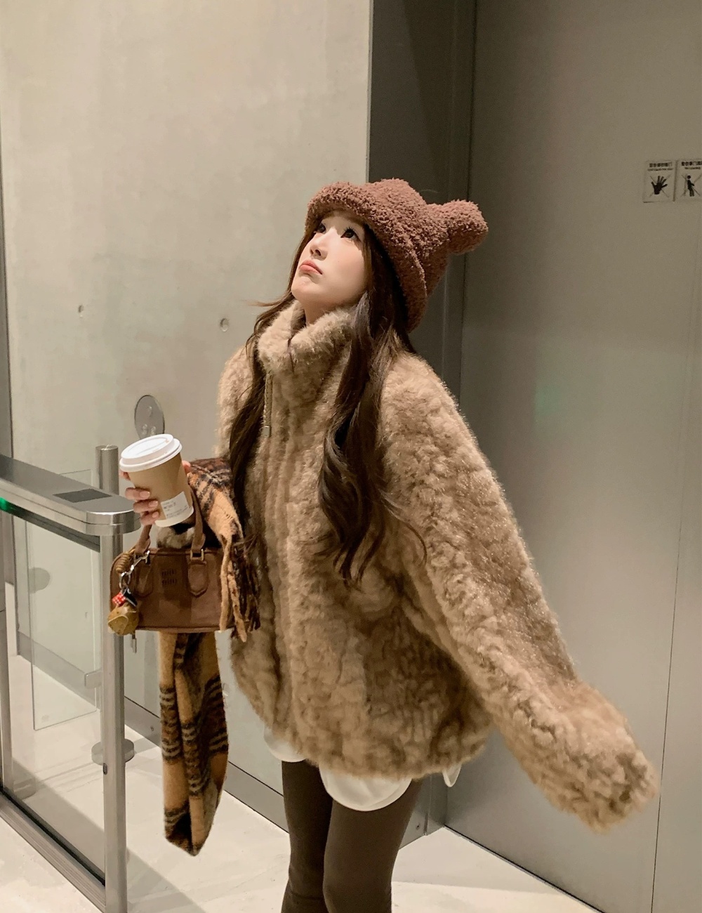 Loose plush lined thick thermal light luxury coat for women