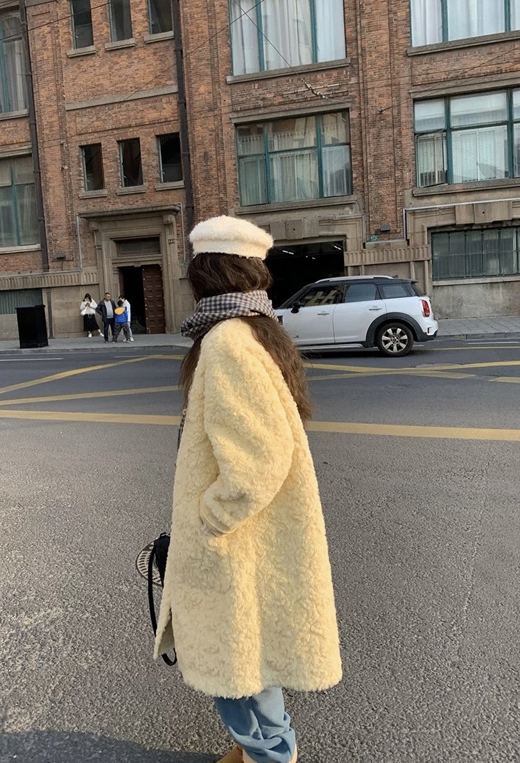 Horn buckle lambs wool coat yellow overcoat for women