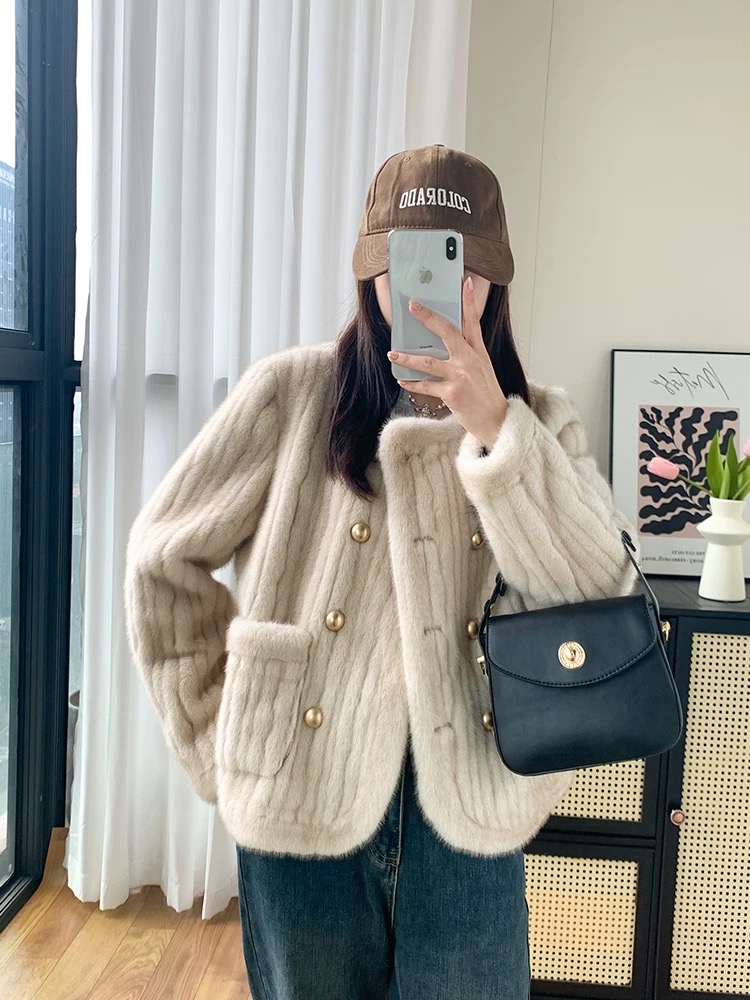 Chanelstyle loose coat winter short overcoat for women