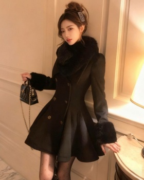 Ladies woolen overcoat wears outside woolen coat