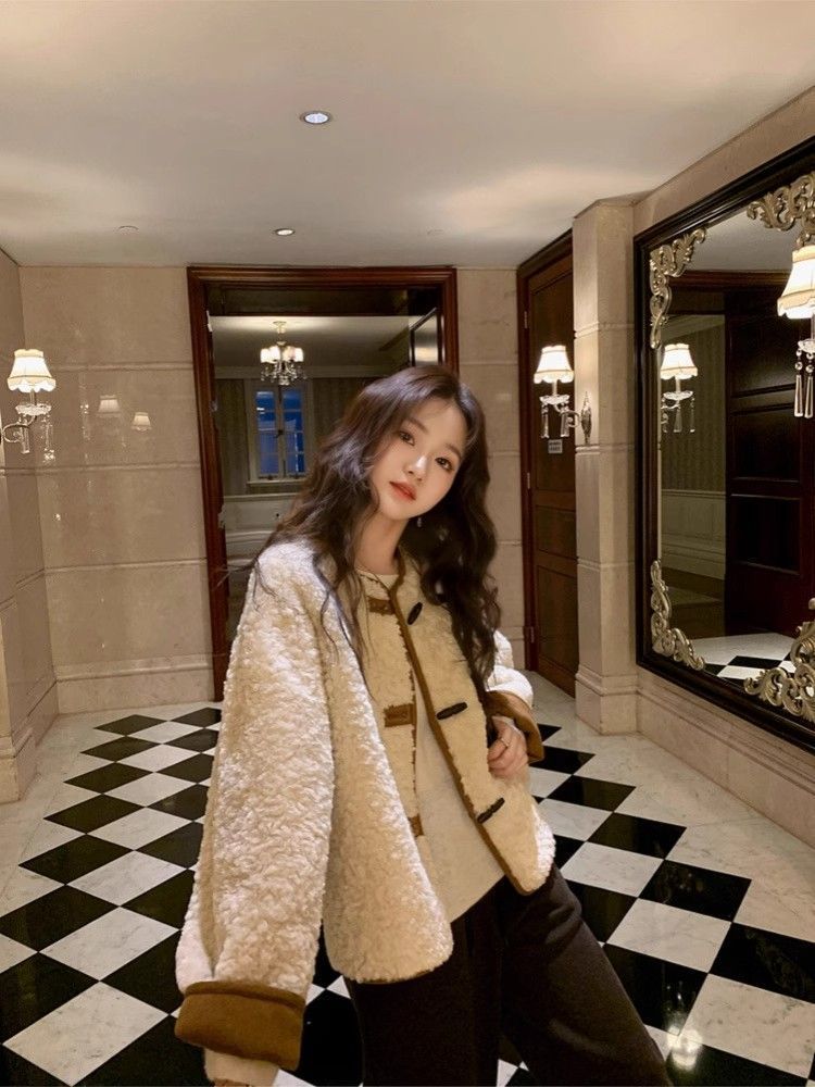 Suede winter wear plush coat