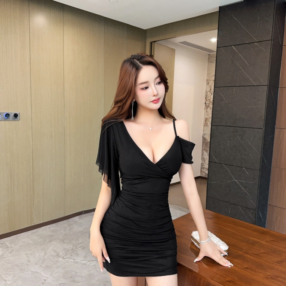 Splice low-cut package hip lotus leaf edges dress