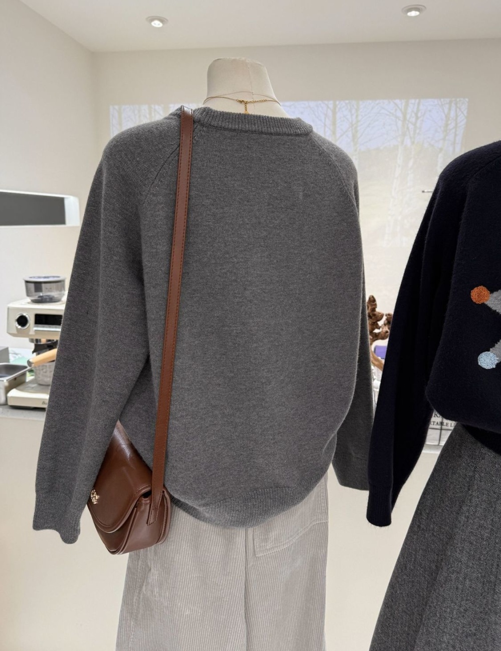 Round neck loose knitted star cartoon sweater for women