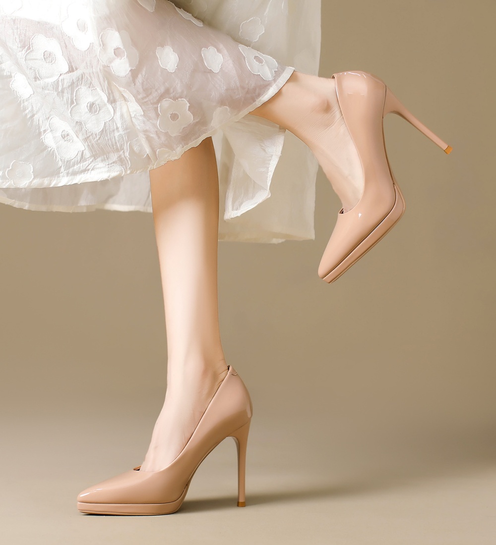 France style fine-root pointed shoes