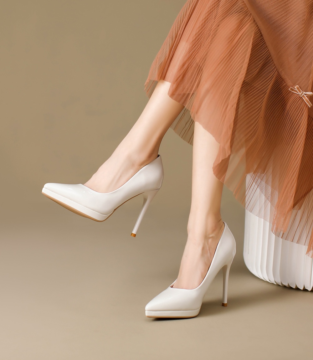 France style fine-root pointed shoes