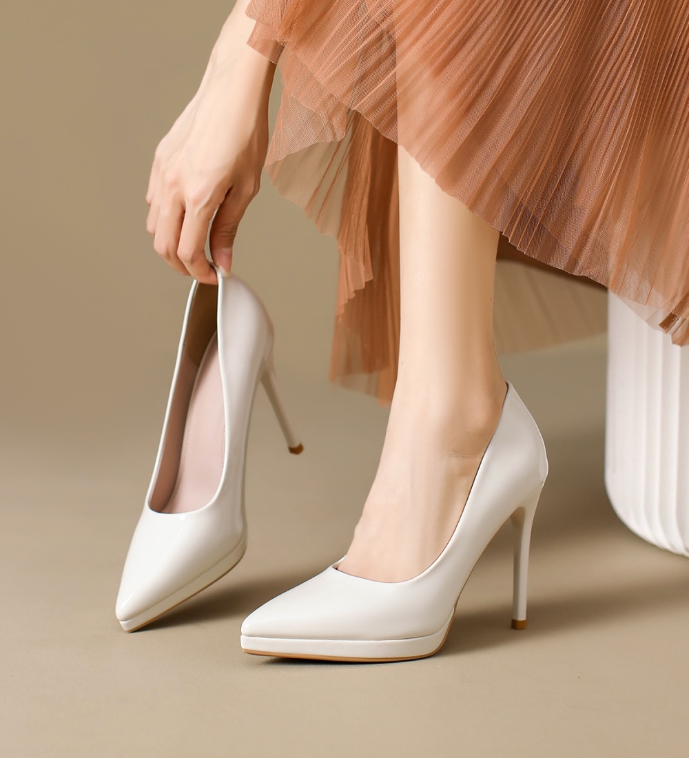 France style fine-root pointed shoes