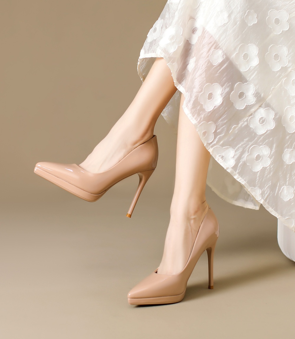 France style fine-root pointed shoes