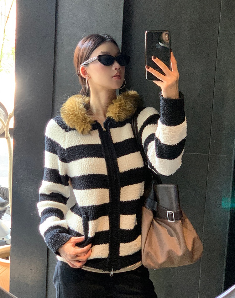 Winter hooded cardigan knitted stripe coat for women