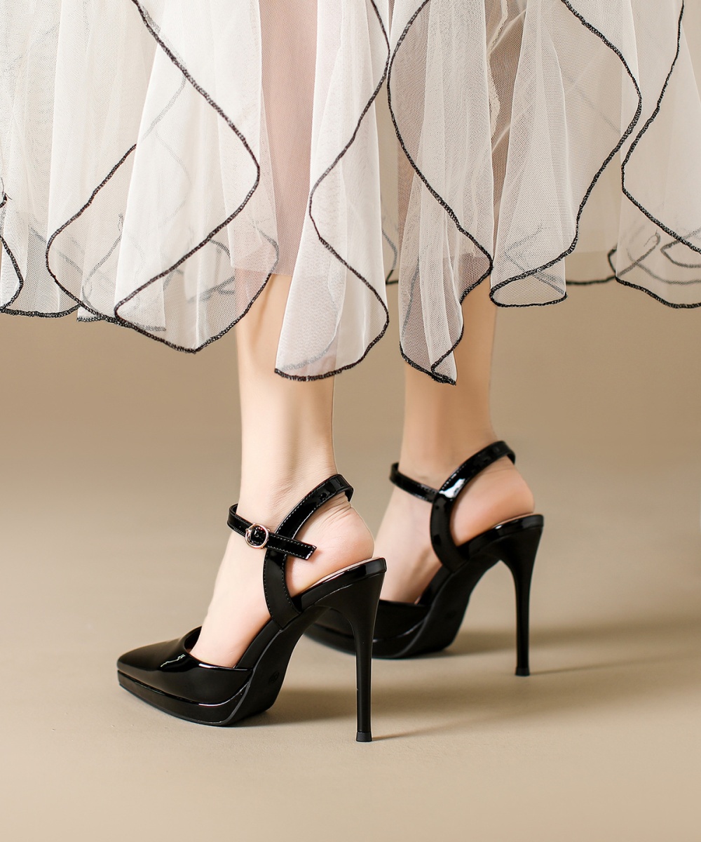 Fashion footware pointed shoes for women