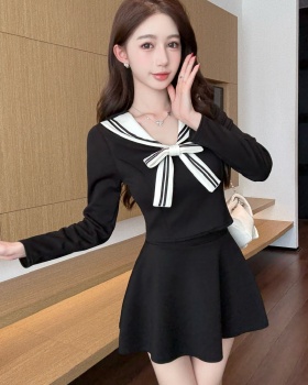 Low-cut sexy show young tops A-line sweet uniform 2pcs set