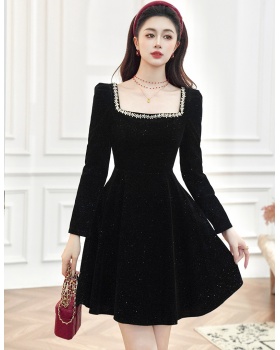 Velvet pinched waist slim autumn and winter dress