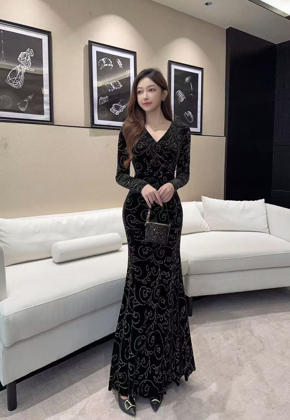 Black slim mermaid package hip winter V-neck dress