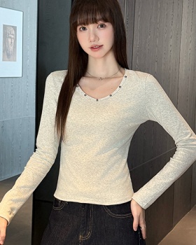 Sloping shoulder bottoming shirt inside the ride T-shirt