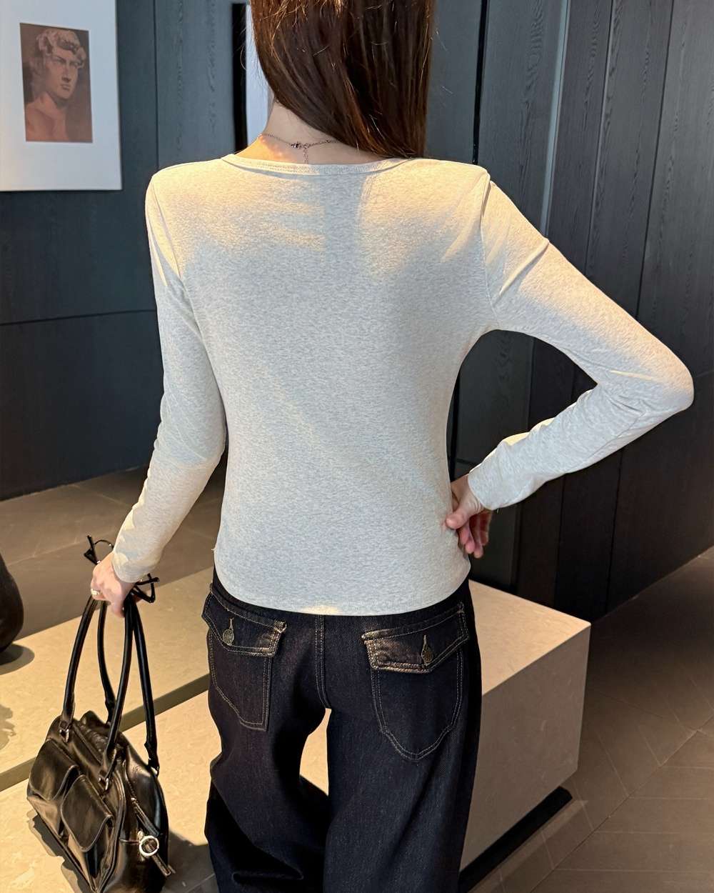 Sloping shoulder bottoming shirt inside the ride T-shirt