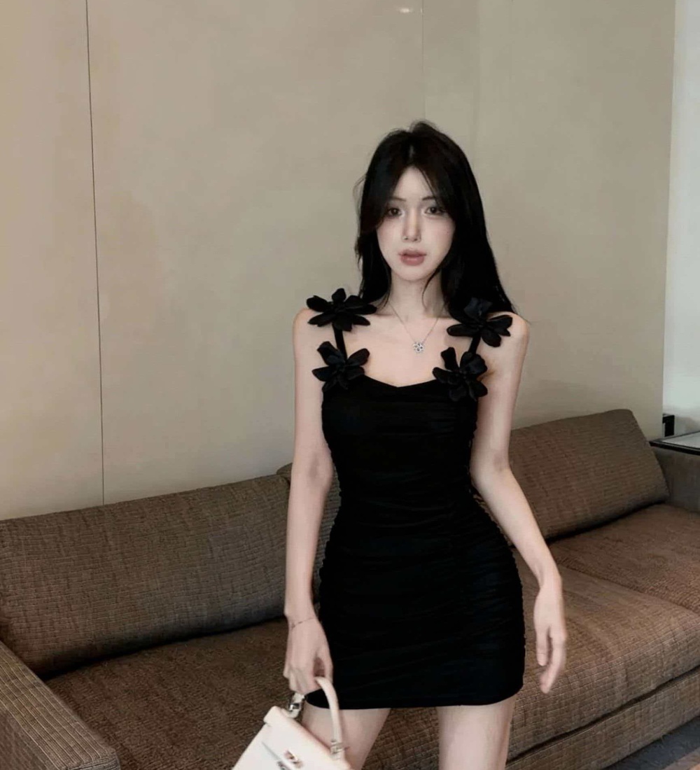 Flowers sling splice package hip gauze dress