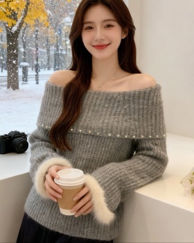 Flat shoulder autumn and winter beading sweater
