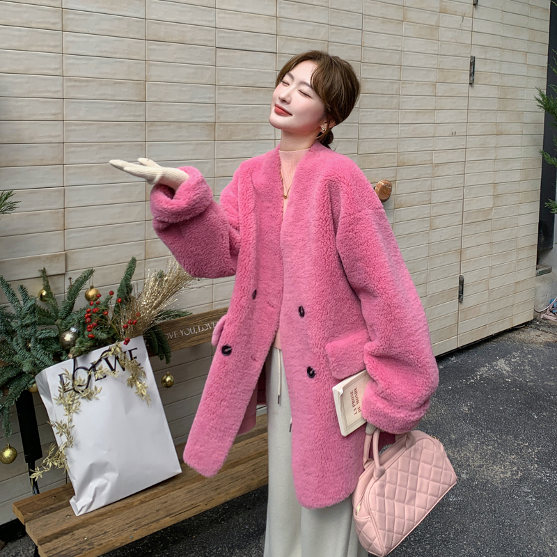 Chanelstyle autumn and winter lambs wool coat for women