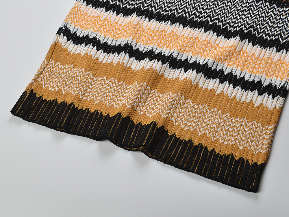 Wave patterns fashion mixed colors autumn and winter dress