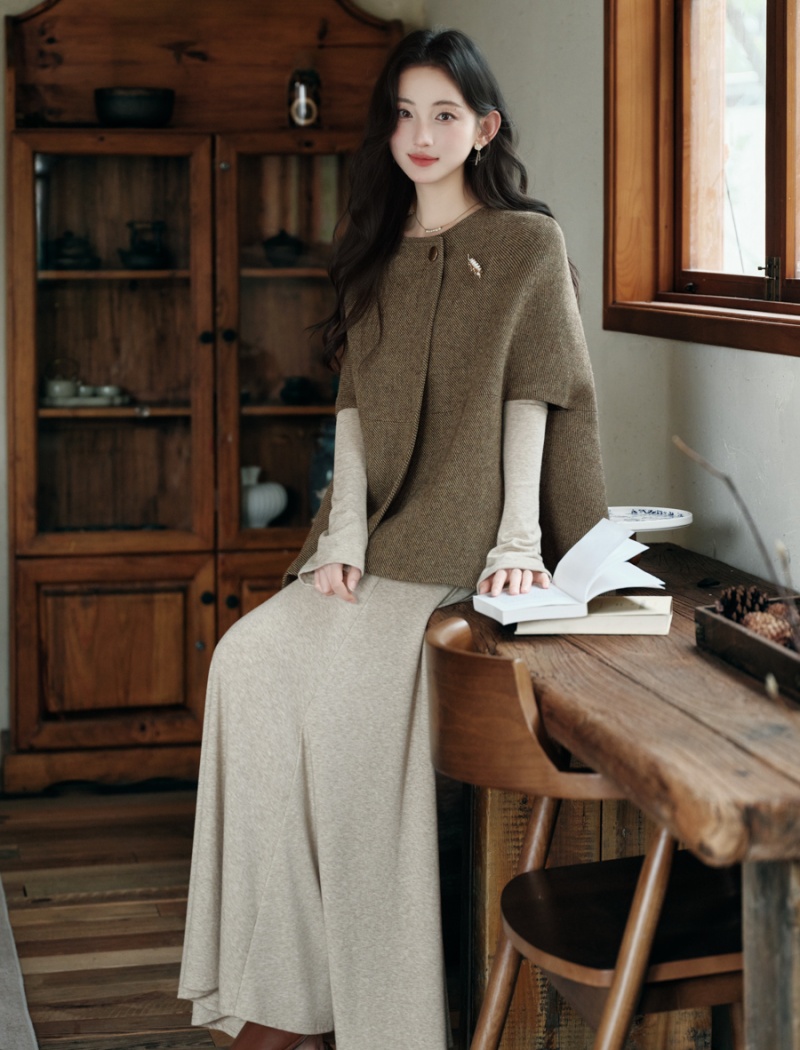 Autumn niche coat knitted cloak 2pcs set for women