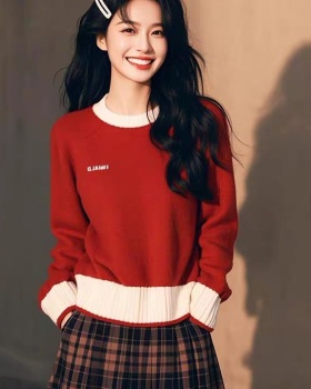 Niche red autumn and winter sweater sweet Pseudo-two tops