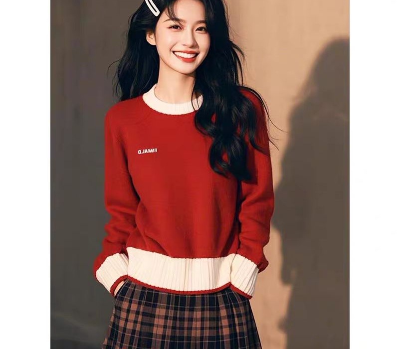 Niche red autumn and winter sweater sweet Pseudo-two tops